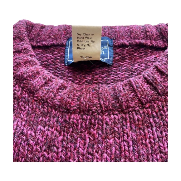 Vintage Women’s Woolrich Sweater - Picture 2 of 10